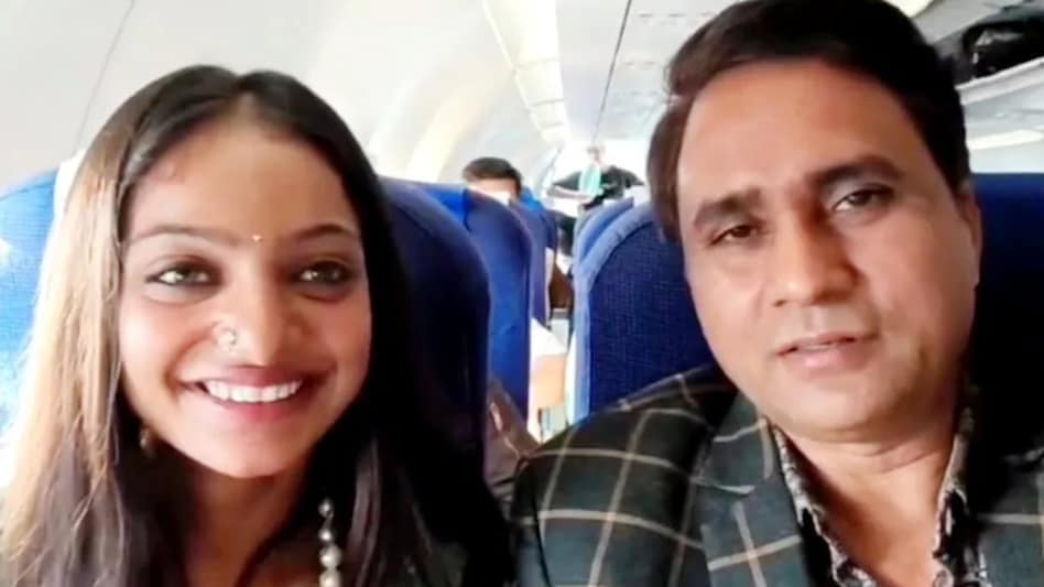 67be06a3631b5-monalisa-and-director-sanoj-mishra-250621556-16x9