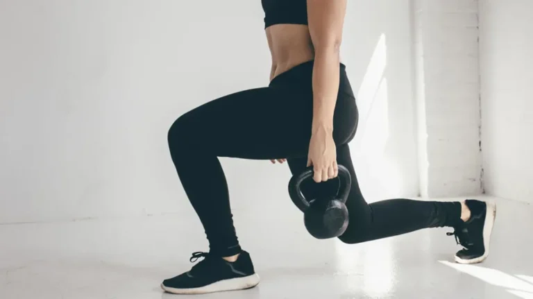 9807-woman_workout_lunge-1296x728-header