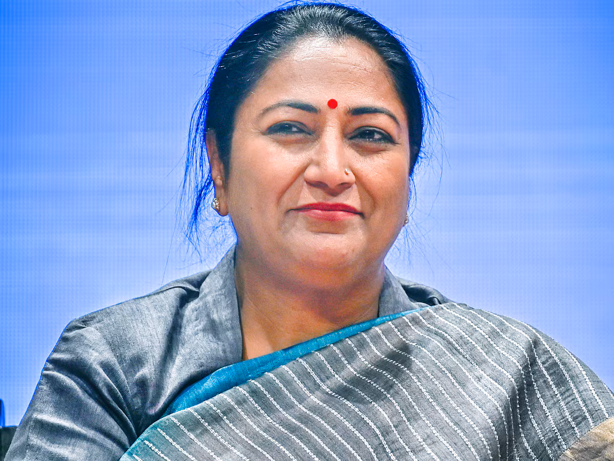 Delhi-Health-Ayushman-Rekha-Gupta--40_1744098430204_1744098454132