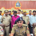 बेटे ने ही की थी मां-बाप, बहन की हत्या, करोड़ों के गहने